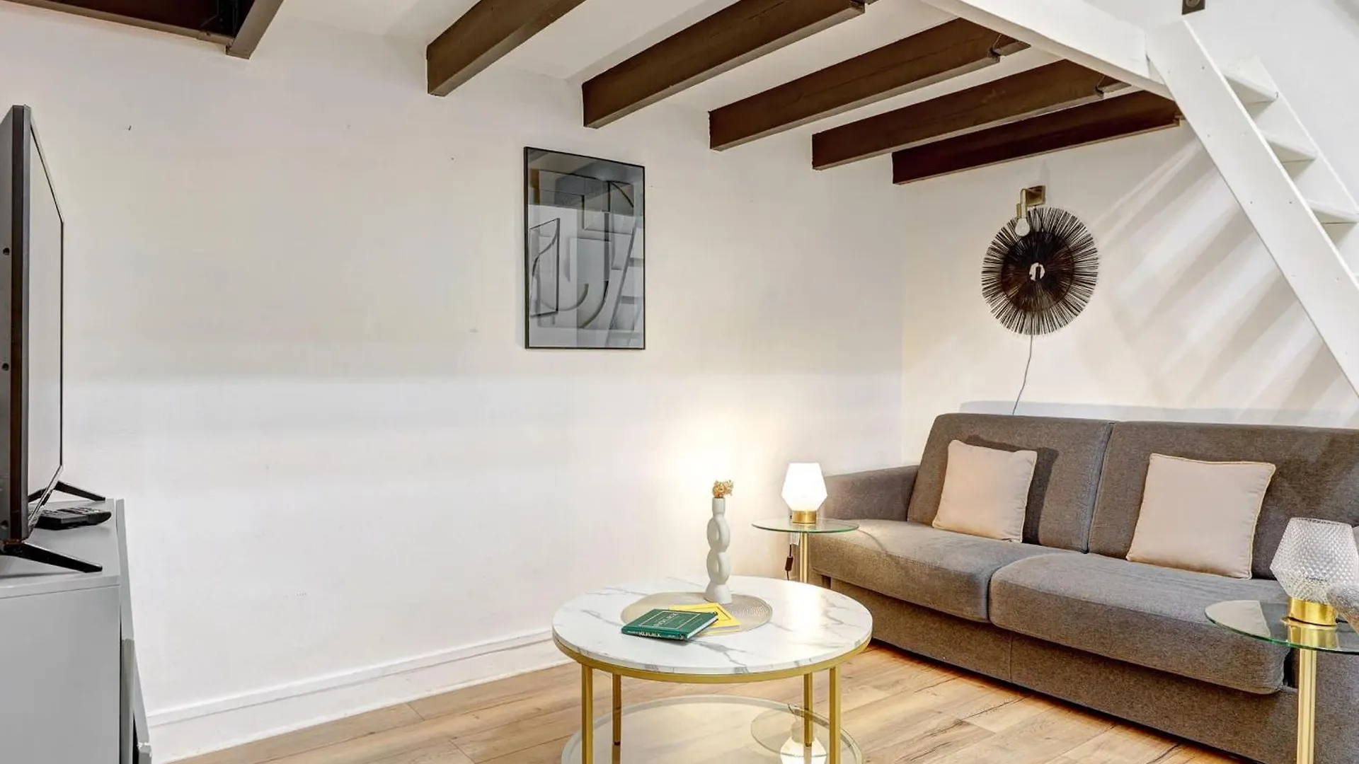 Charme Parisien Studio Cosy Pour 4 Personnes Franciaország