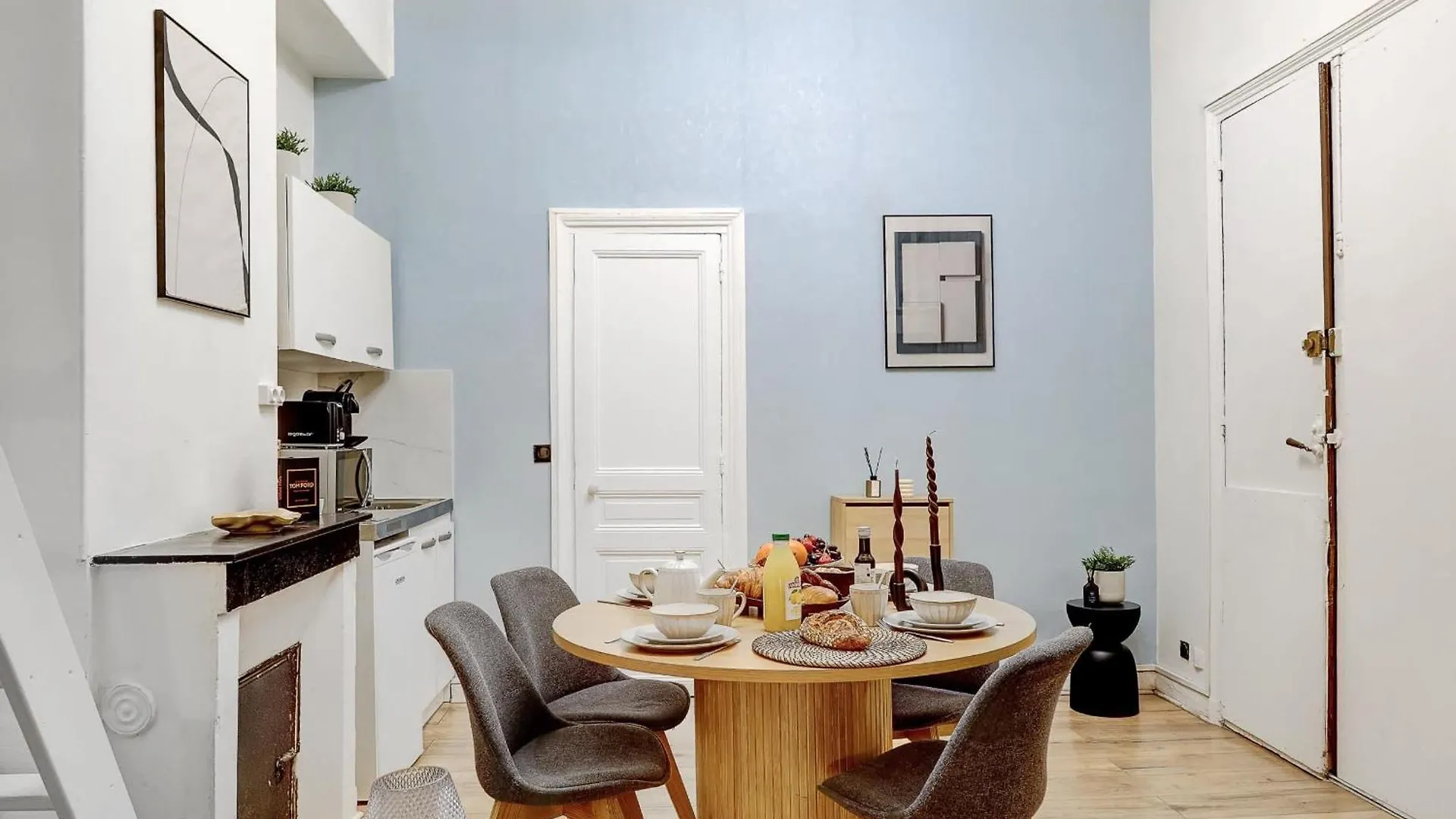 Charme Parisien Studio Cosy Pour 4 Personnes 0*, パリ フランス